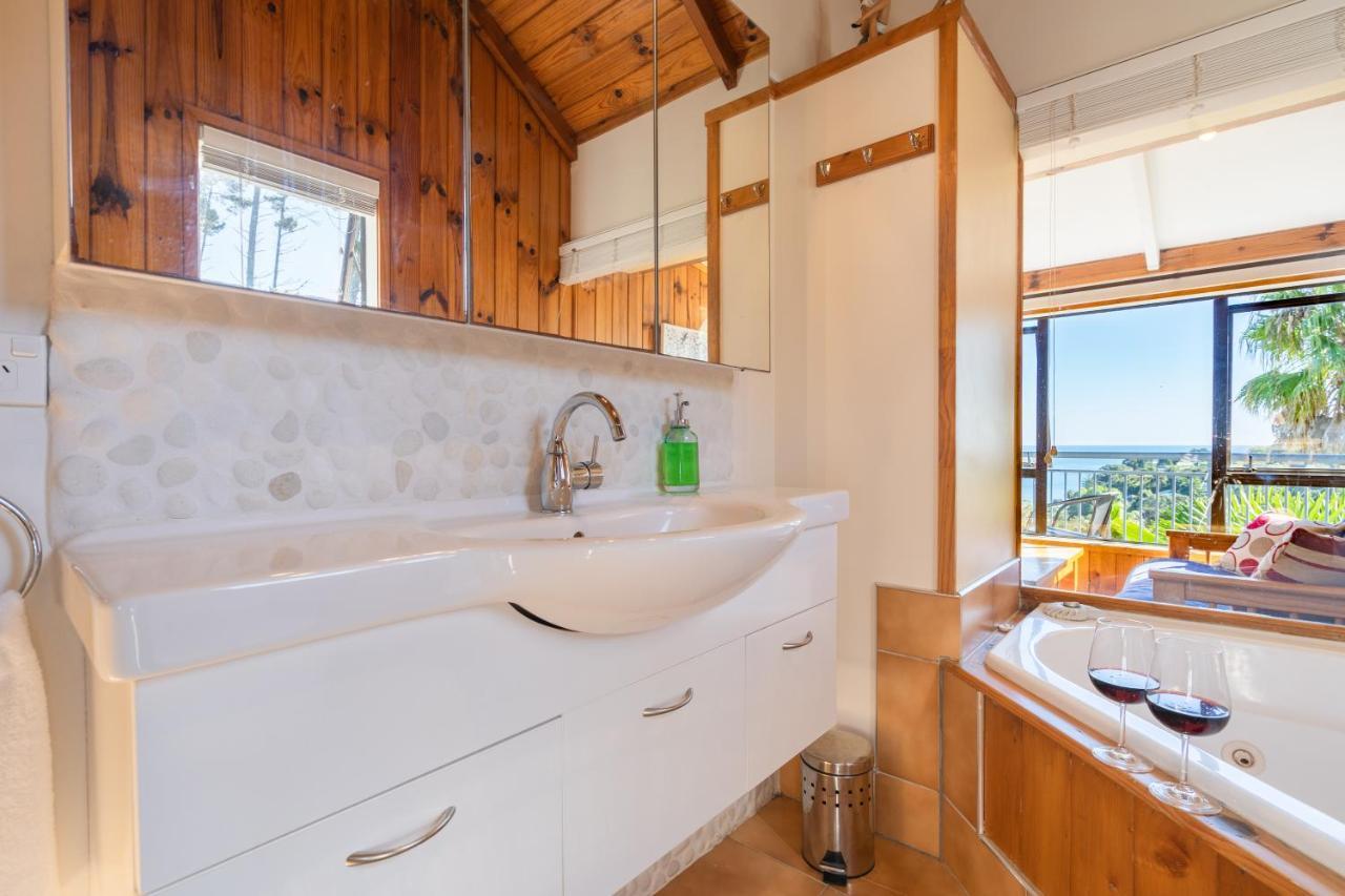 Supacute Character Cottage, Wifi, Sky Tv, Spa Bath, Spa Bath, Dble Kayak And Possibly A Car! Palm Beach Kültér fotó