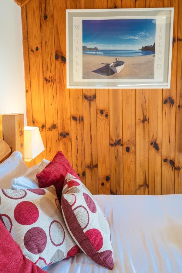 Supacute Character Cottage, Wifi, Sky Tv, Spa Bath, Spa Bath, Dble Kayak And Possibly A Car! Palm Beach Kültér fotó
